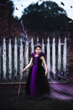 THE VILLAIN -Trish Scully 297 3