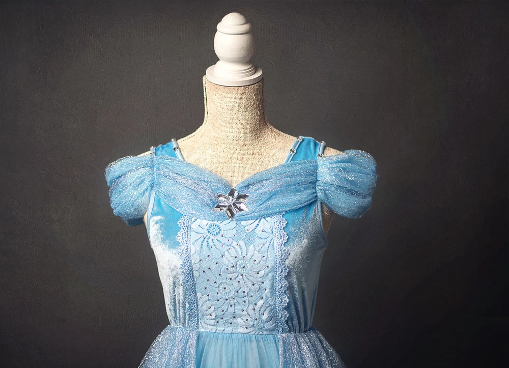 QUEEN OF THE KINGDOM GOWN FOR WOMEN 2 QUEEN OF THE KINGDOM GOWN FOR WOMEN - Image 2