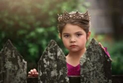 HER ROYAL MAJESTY CROWN 13 HER ROYAL MAJESTY CROWN -Trish Scully 378 5