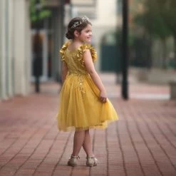 BIANCA DRESS SUNFLOWER -Trish Scully 3 c9949390 d600 44b6 bd77 5d5fa28c8f9a