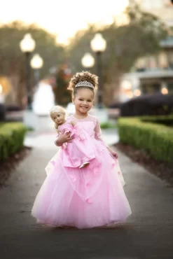 LILIANA DOLL -Trish Scully 58 8