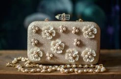 LA FLOR DE PERLA CLUTCH -Trish Scully 73 1 d7bd6b75 7bc8 4a4a b114 a082dd4d4919