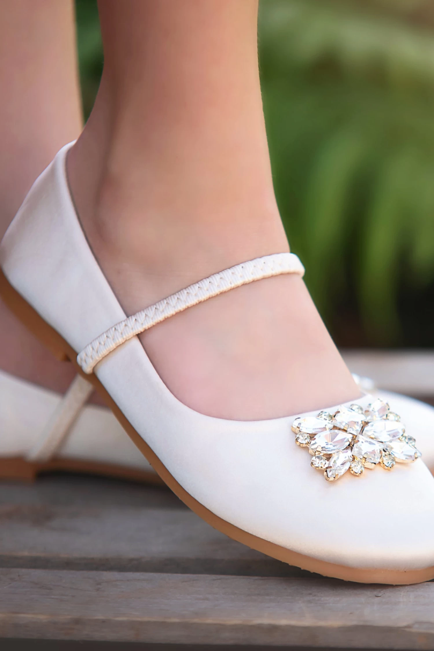 EVERLEE SHOE WHITE 1 EVERLEE SHOE WHITE